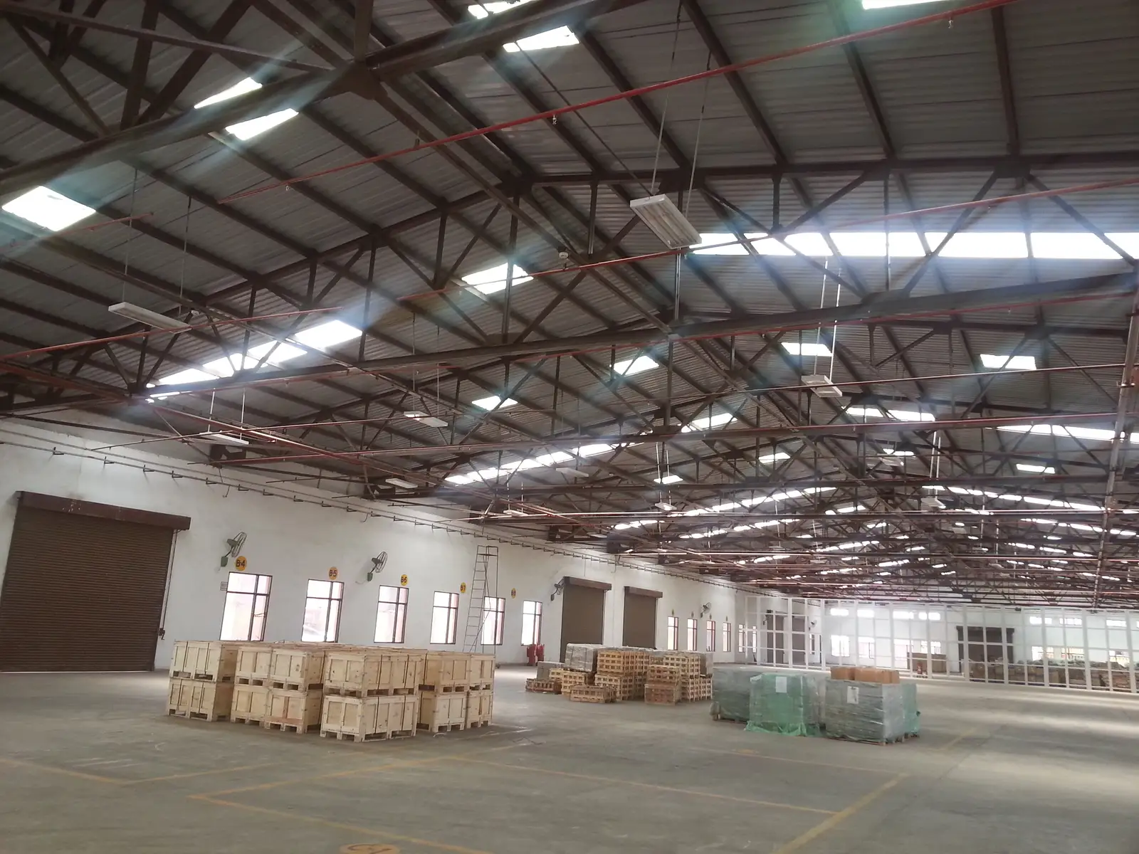 B2B Logistics project detail gallery