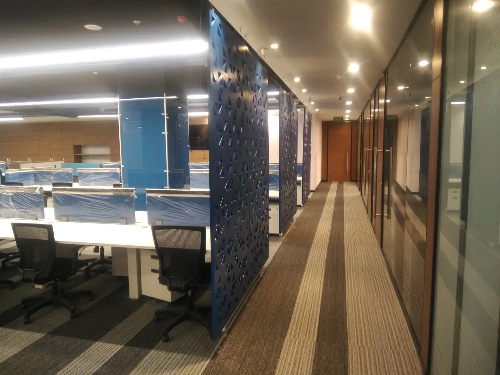 VI-JOHN Group Office project detail gallery